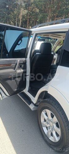 Mitsubishi Pajero 2015, 140,000 km - 3.0 l - Gəncə