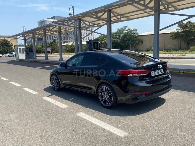 Hyundai Elantra 2018, 88,000 km - 2.0 l - Bakı