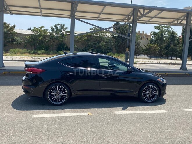 Hyundai Elantra 2018, 88,000 km - 2.0 l - Bakı