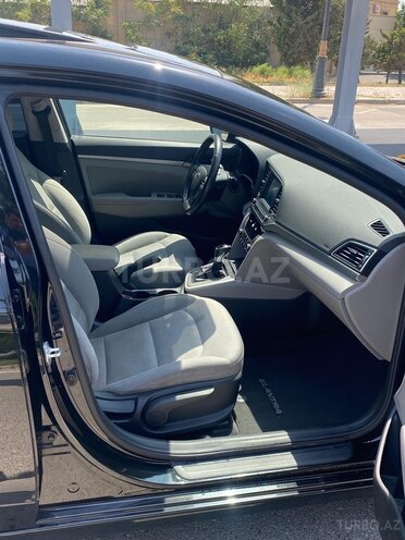 Hyundai Elantra 2018, 88,000 km - 2.0 l - Bakı