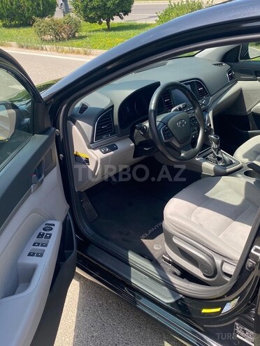 Hyundai Elantra 2018, 88,000 km - 2.0 l - Bakı
