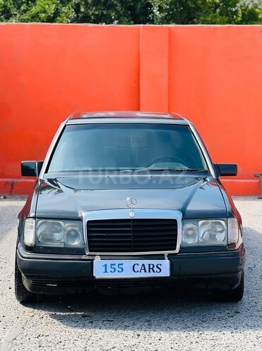 Mercedes E 250 1990, 294,313 km - 2.5 l - Bakı