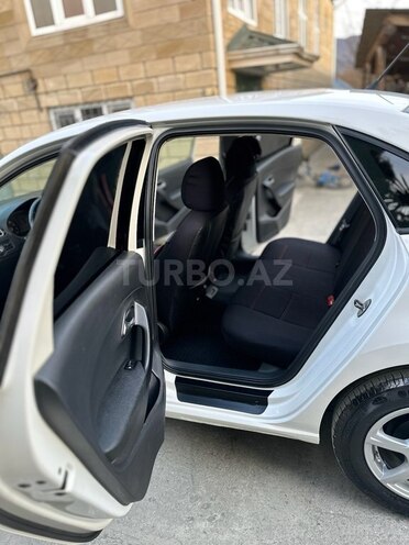 Volkswagen Polo 2013, 179,000 km - 1.6 l - Balakən