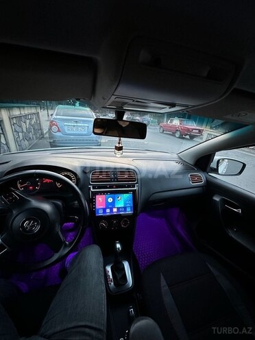 Volkswagen Polo 2013, 179,000 km - 1.6 l - Balakən