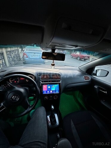 Volkswagen Polo 2013, 179,000 km - 1.6 l - Balakən