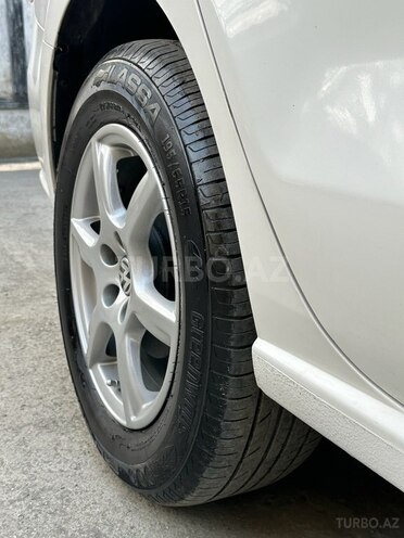 Volkswagen Polo 2013, 179,000 km - 1.6 l - Balakən