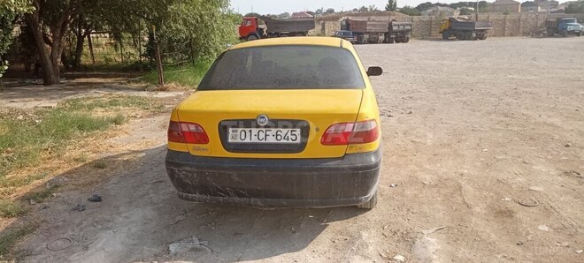 Fiat Albea 2011, 500,000 km - 1.4 л - Bakı