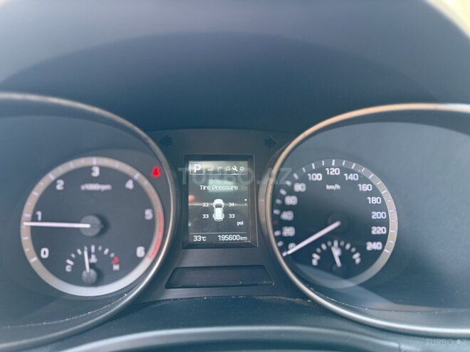 Hyundai Santa Fe 2016, 195,600 km - 2.0 л - Bakı