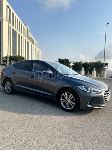 Hyundai Avante 2016, 125,000 km - 1.6 л - Bakı