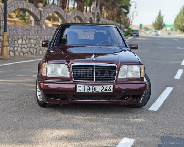Mercedes E 200 1995, 439,000 km - 2.0 l - Füzuli