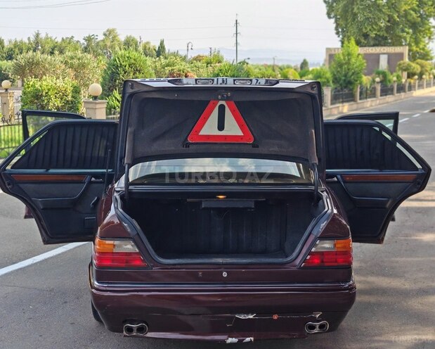 Mercedes E 200 1995, 439,000 km - 2.0 l - Füzuli