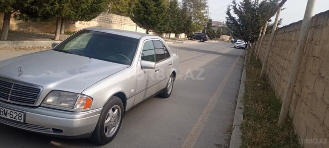Mercedes C 180 1995, 235,000 km - 1.8 l - Bakı