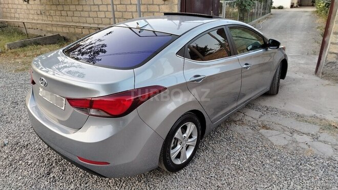 Hyundai Elantra 2015, 101,000 km - 1.8 l - Yevlax