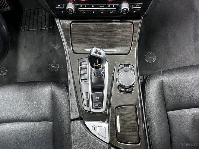 BMW 528 2015, 174,000 km - 2.0 l - Bakı