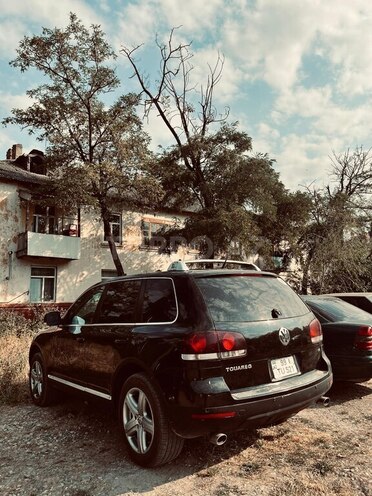 Volkswagen Touareg 2005, 224,000 km - 3.2 л - Qusar