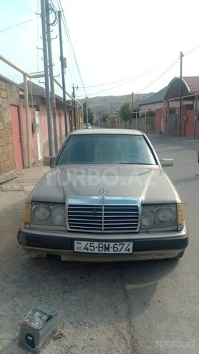Mercedes E 200 d 1989, 350,000 km - 2.0 l - Bakı