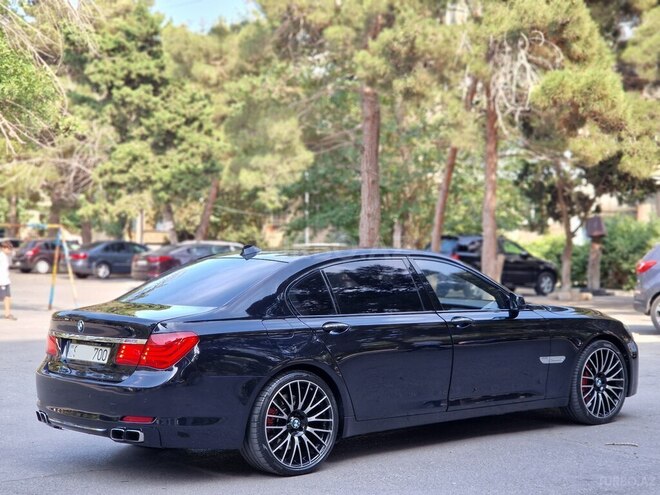 BMW 750 2010, 295,000 km - 4.4 l - Bakı