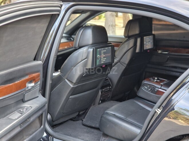 BMW 750 2010, 295,000 km - 4.4 l - Bakı