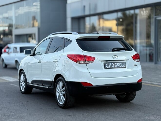 Hyundai ix35 2013, 196,000 km - 2.0 l - Bakı