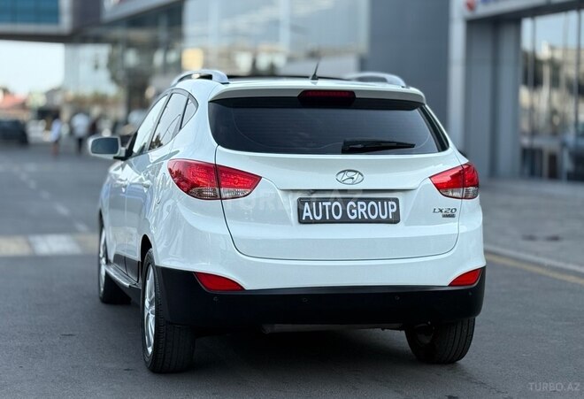 Hyundai ix35 2013, 196,000 km - 2.0 l - Bakı