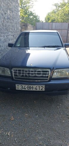 Mercedes C 200 1994, 525,800 km - 2.0 l - Qax