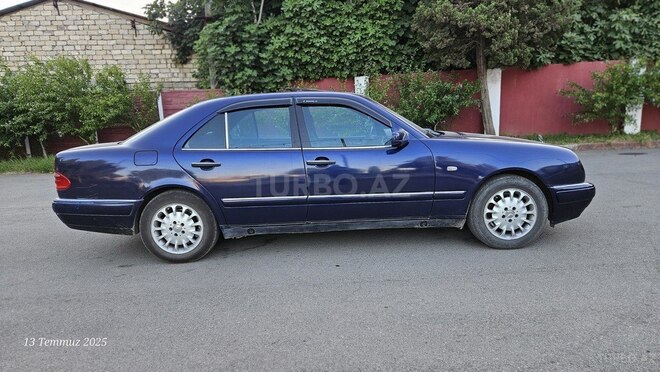 Mercedes E 200 1996, 577,530 km - 2.0 l - Masallı