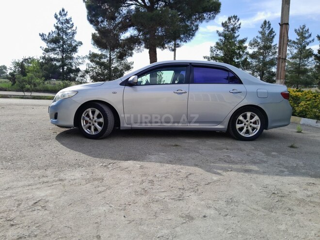 Toyota Corolla 2008, 232,000 km - 1.4 l - Salyan