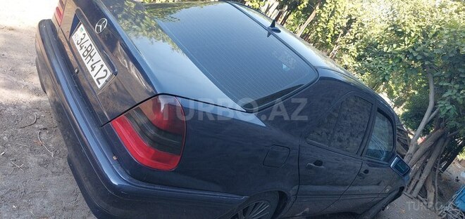 Mercedes C 200 1994, 525,800 km - 2.0 l - Qax