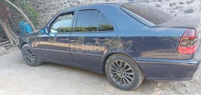 Mercedes C 200 1994, 525,800 km - 2.0 l - Qax