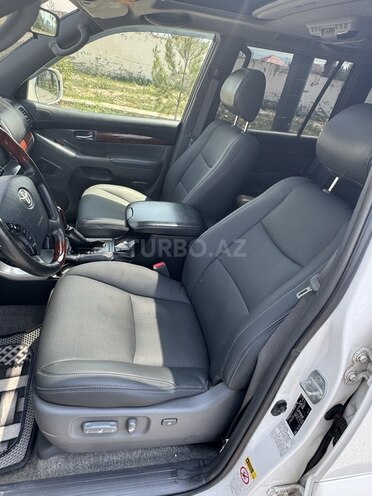 Toyota Land Cruiser Prado 2008, 440,000 km - 4.0 л - Quba