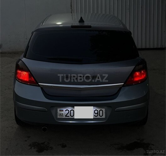 Opel Astra 2005, 257,000 km - 1.4 l - Gəncə