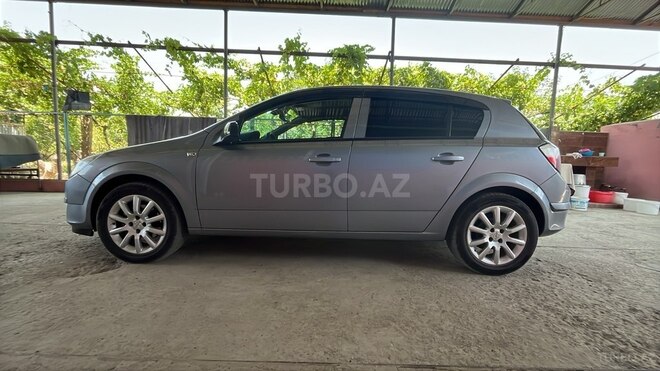Opel Astra 2005, 257,000 km - 1.4 l - Gəncə