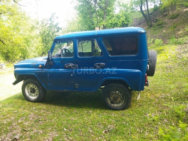 UAZ 469 1998, 332,590 km - 2.5 l - Astara