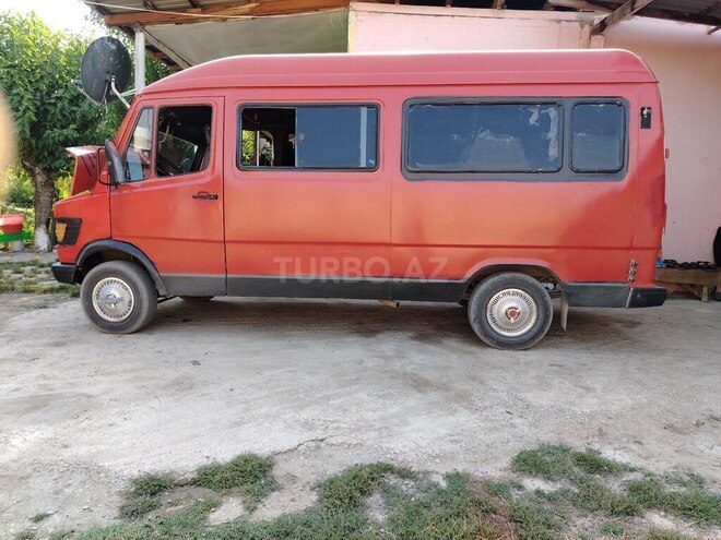 Mercedes 208 D 1994, 683,420 km - 2.5 л - Kürdəmir