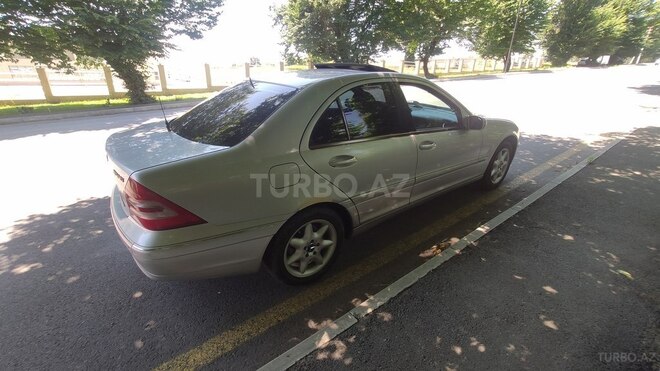Mercedes C 240 2002, 355,000 km - 2.6 л - Qəbələ