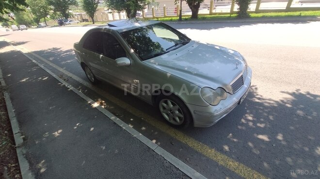 Mercedes C 240 2002, 355,000 km - 2.6 л - Qəbələ