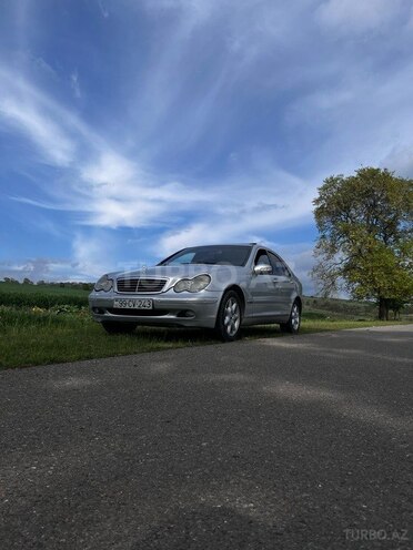 Mercedes C 240 2002, 355,000 km - 2.6 л - Qəbələ
