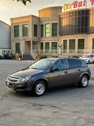 Opel Astra 2009, 198,000 km - 1.4 l - Bərdə