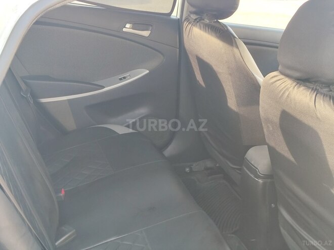 Hyundai Accent 2014, 284,985 km - 1.6 l - Bakı