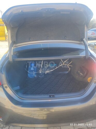 Toyota Corolla 2013, 230,000 km - 1.6 l - Bakı
