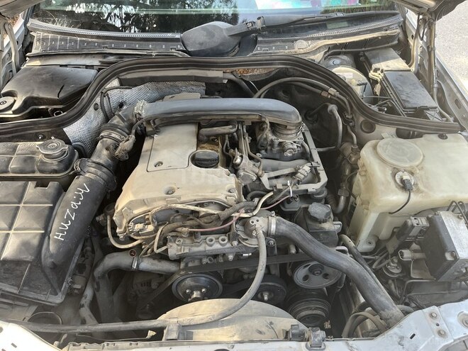 Mercedes C 230 1997, 240,000 km - 2.3 l - Bakı