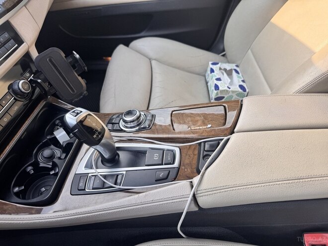 BMW 528 2012, 280,000 km - 2.0 l - Bakı