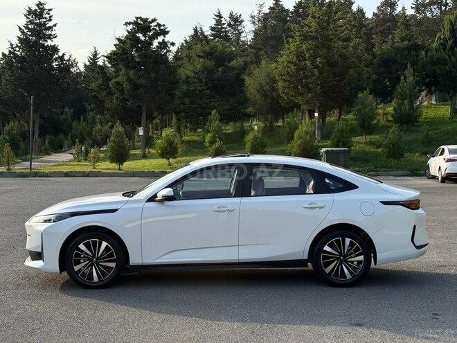Changan Qiyuan A05 2025, 0 km - 1.5 л - Bakı