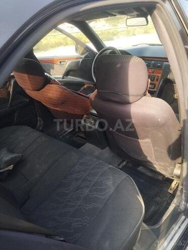 Mercedes E 220 d 1997, 646,000 km - 2.2 l - Bakı