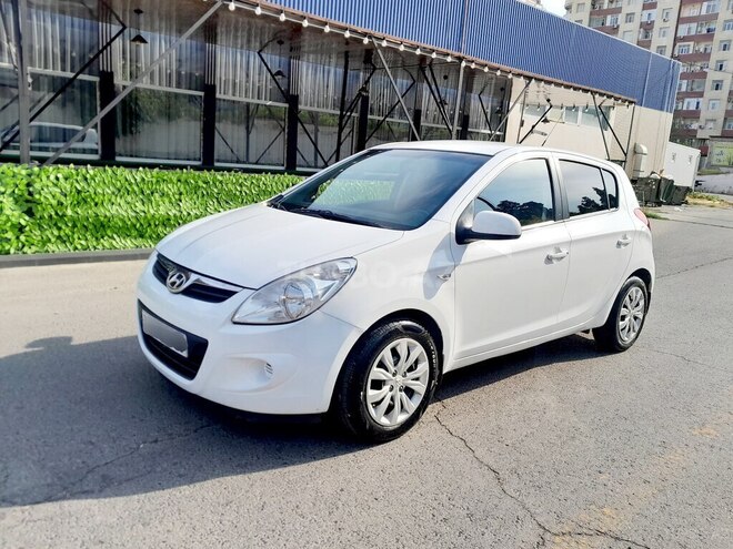 Hyundai i20 2011, 199,850 km - 1.4 l - Bakı
