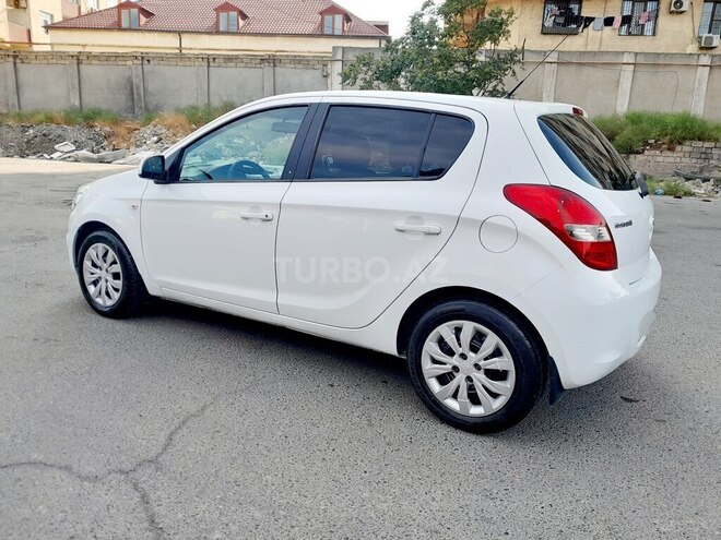 Hyundai i20 2011, 199,850 km - 1.4 l - Bakı