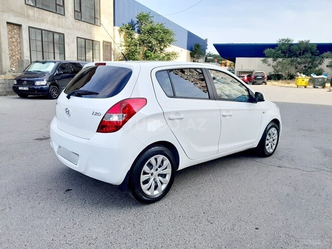 Hyundai i20 2011, 199,850 km - 1.4 l - Bakı