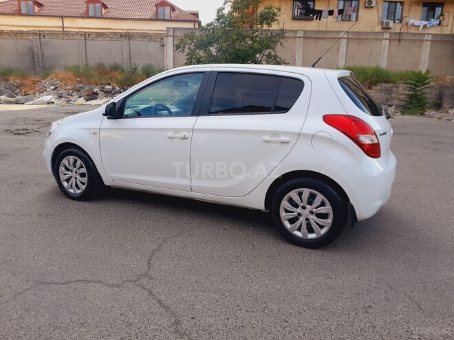 Hyundai i20 2011, 199,850 km - 1.4 l - Bakı