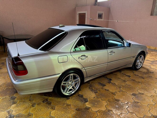 Mercedes C 230-5