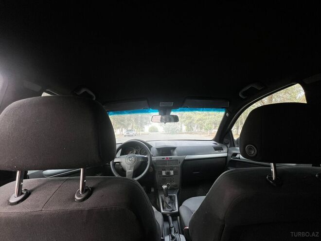 Opel Astra 2006, 240,000 km - 1.3 l - Saatlı